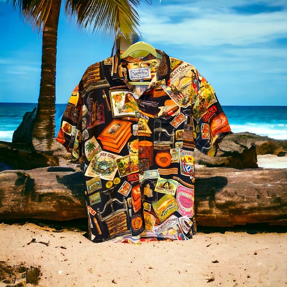 MENS BLACK CUBAN CIGAR
VARADERO 100% RAYON ALOHA
ISLAND HAWAIIAN SHIRT SIZE M 44 - Picture 1 of 4